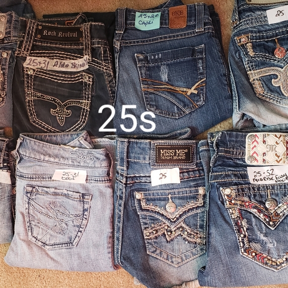 Miss me and rock revival blow out - Picture 2 of 8